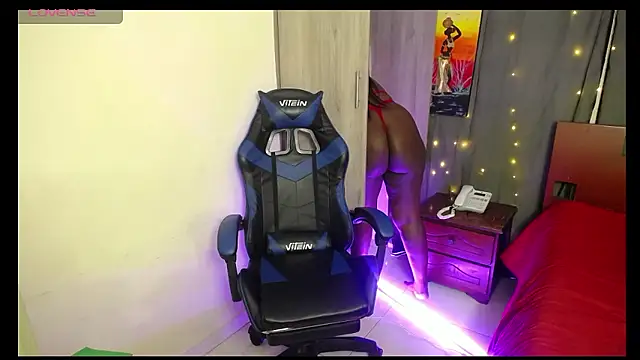 MONIQUE-LAMOUR online show from 01.18.26