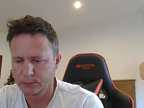 Snapshot of TroyDieselXXX chatting on 02.11.26 TroyDieselXXX online show from 02.11.26