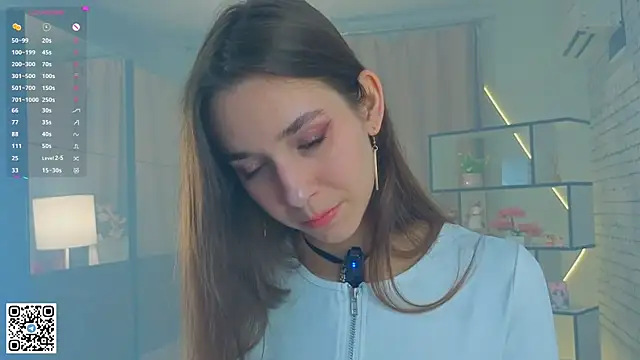 Snapshot of PetraHambelton chatting on 10.24.25 PetraHambelton online show from 10.24.25