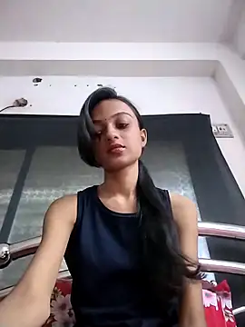 Your-Kitkat online show from 10.05.25