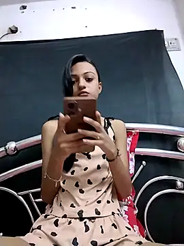 Your-Kitkat online show from 10.08.25