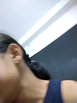 Your-Kitkat online show from 10.10.25