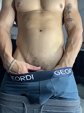 MR MUSCLE online show from 12.20.25