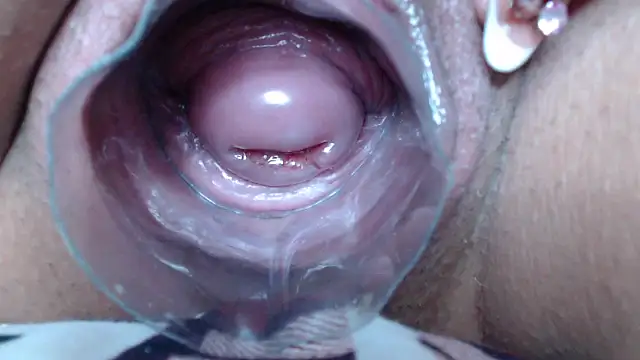 Snapshot of Princess_pussy01 chatting on 10.10.25 Princess pussy01 online show from 10.10.25