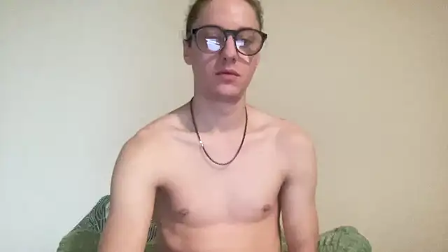 Snapshot of longdickelijah chatting on 11.12.25 longdickelijah online show from 11.12.25