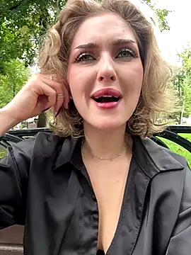 KellyKeler online show from 09.11.25