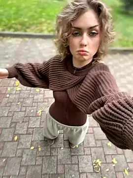 KellyKeler online show from 10.11.25