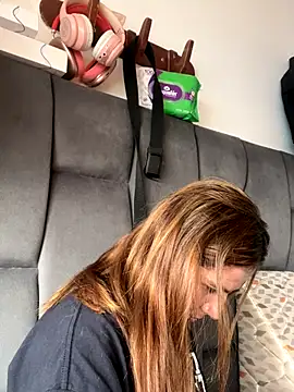 Snapshot of AllieYourGirl chatting on 10.09.25 AllieYourGirl online show from 10.09.25