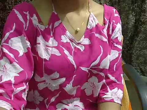 Snapshot of lovely_soniya chatting on 06.06.26 lovely soniya online show from 06.06.26