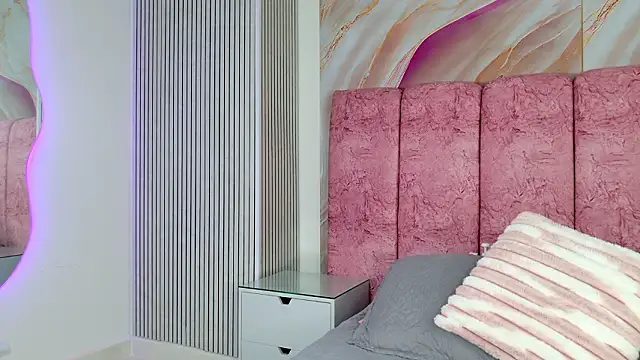 emmacurvy online show from 02.17.26