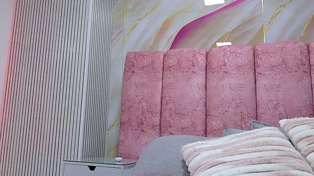 emmacurvy online show from 03.28.26