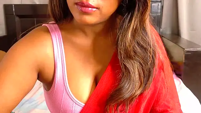Snapshot of nylaahh-12 chatting on 05.31.26 nylaahh-12 online show from 05.31.26