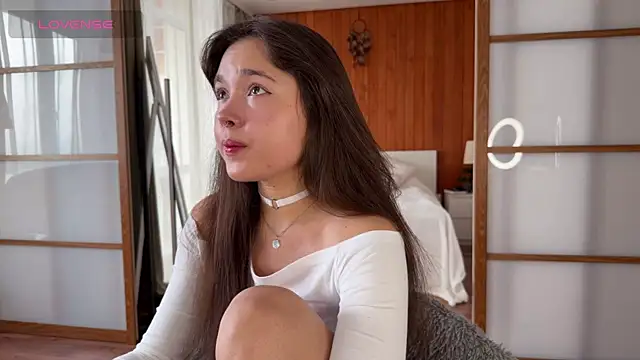 Snapshot of PlumyBun chatting on 12.22.25 PlumyBun online show from 12.22.25