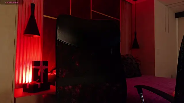 ParisSalvatore online show from 01.13.26