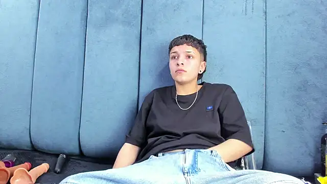 Megan Thompson  online show from 02.01.26