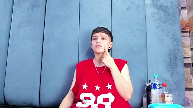 Megan Thompson  online show from 03.26.26