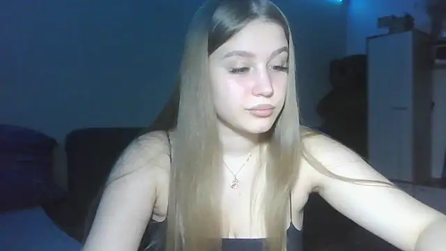 yourhoney Lola  online show from 10.17.25