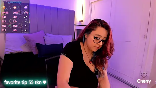 Snapshot of Cherry_blush_ chatting on 09.19.25 Cherry blush online show from 09.19.25