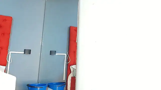 keyla mejia online show from 12.21.25