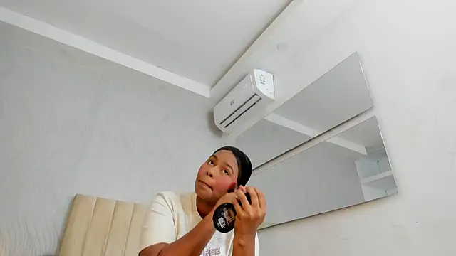 keyla mejia online show from 07.05.26