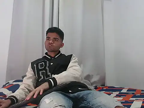 camillo beischel  online show from 09.11.25