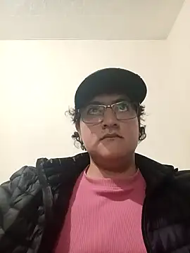 Snapshot of LordDscv chatting on 10.10.25 LordDscv online show from 10.10.25