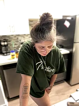 Alix Valentine online show from 09.12.25