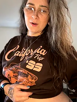 Alix Valentine online show from 09.14.25