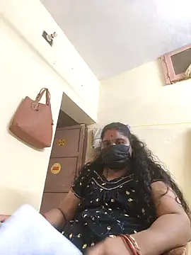 Snapshot of Villageanuty chatting on 09.26.25 Villageanuty online show from 09.26.25