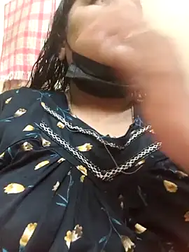 Snapshot of Villageanuty chatting on 10.01.25 Villageanuty online show from 10.01.25