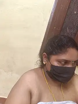 Snapshot of Villageanuty chatting on 11.03.25 Villageanuty online show from 11.03.25