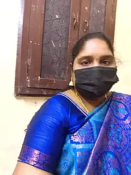 Snapshot of Villageanuty chatting on 11.16.25 Villageanuty online show from 11.16.25