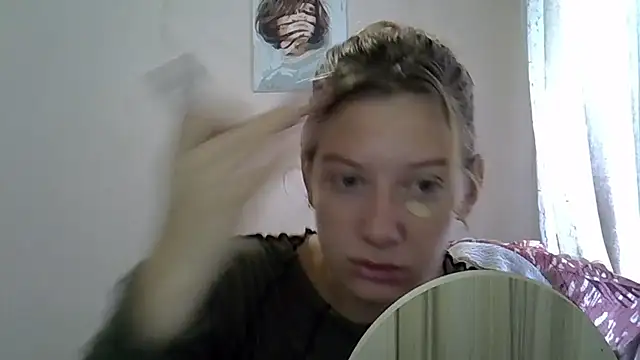 Lily Ember online show from 09.25.25