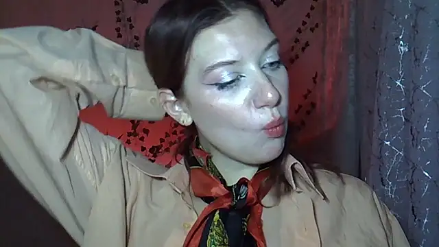 Lily Ember online show from 10.28.25