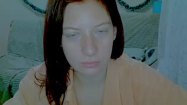 Lily Ember online show from 12.20.25