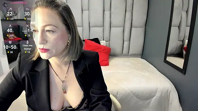 Charlot milf online show from 05.20.26