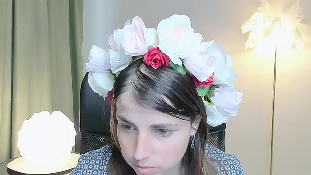 Snapshot of MartaEdams chatting on 10.01.25 MartaEdams online show from 10.01.25