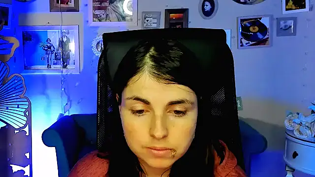 MartaEdams online show from 02.25.26