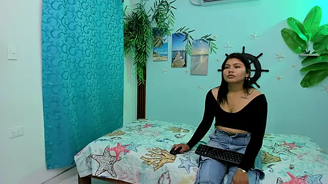 eladyrous98 online show from 10.15.25