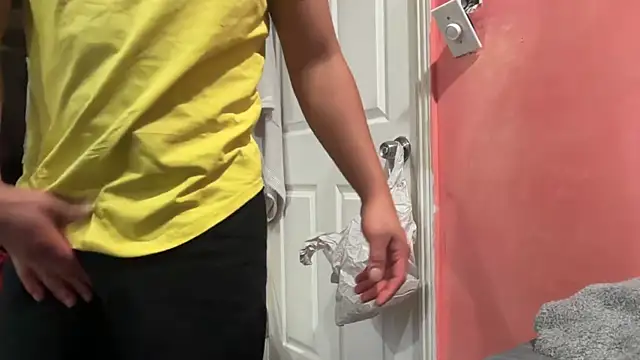 kSwisssxxx online show from 12.14.25