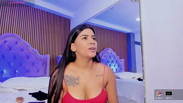 Snapshot of SelenaStonne chatting on 09.12.25 SelenaStonne online show from 09.12.25