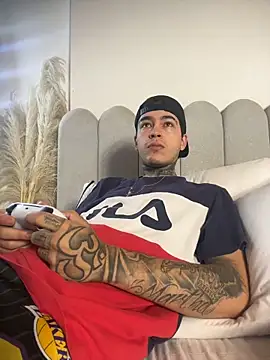 samm4044 online show from 02.18.26