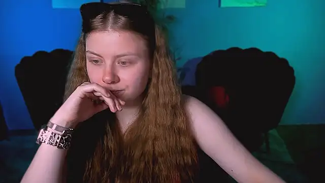 foxy tease  online show from 11.13.25