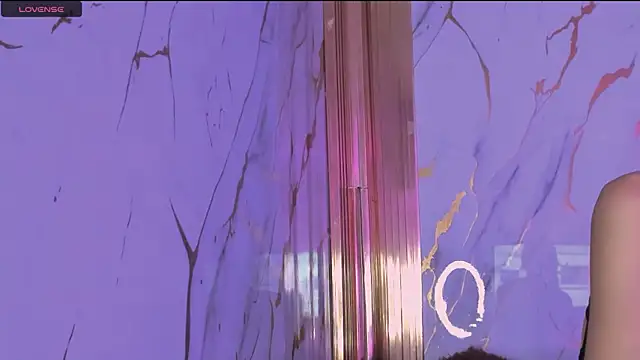 Snapshot of eimy_skinny_ chatting on 02.08.26 eimy skinny online show from 02.08.26