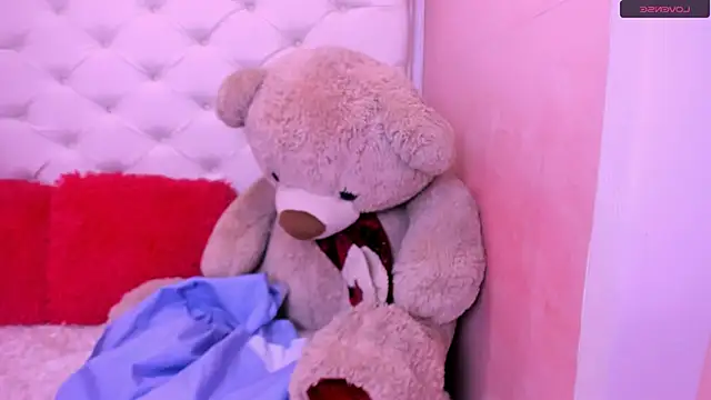 eimy skinny  online show from 04.10.26