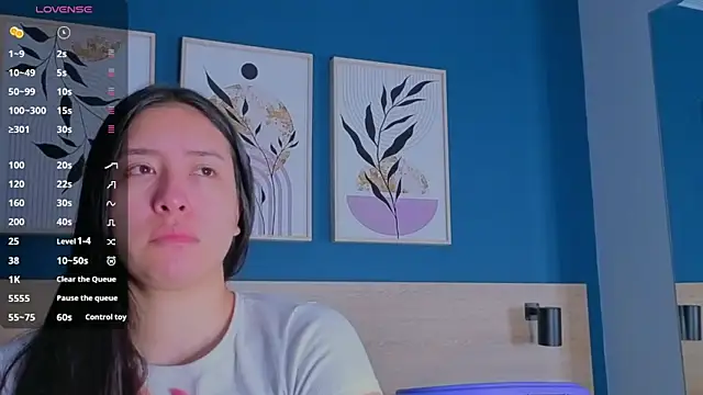 SarahMiler  online show from 10.20.25