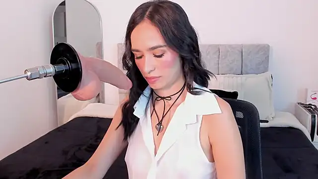 Taylormaxwell online show from 10.06.25