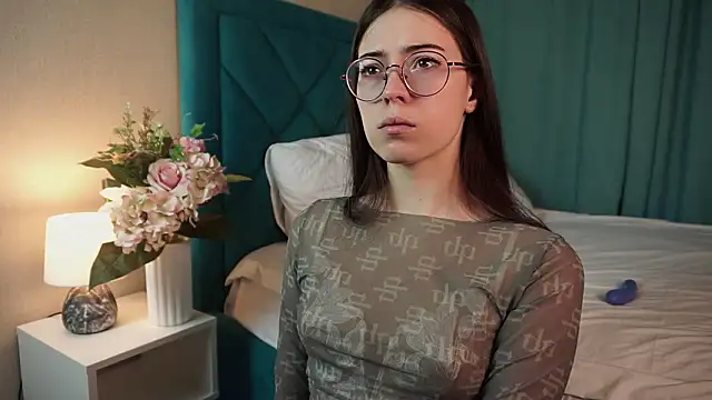 ywixos online show from 02.08.26