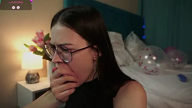 ywixos online show from 03.03.26