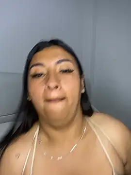 Issa Santana online show from 02.12.26